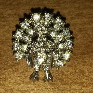 STAR JULE vintage Rhinestone Peacock Brooch.